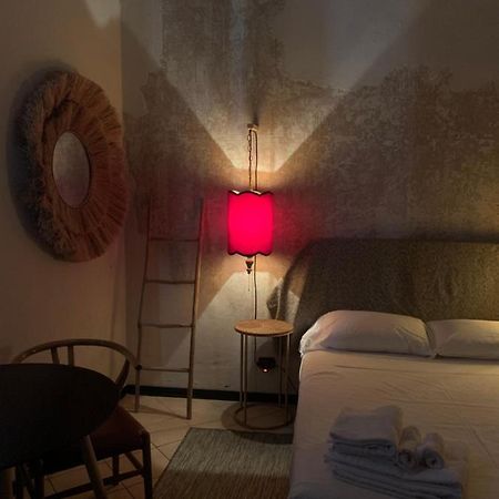 Mood-Garibaldi Apartment ปาเวีย ภายนอก รูปภาพ