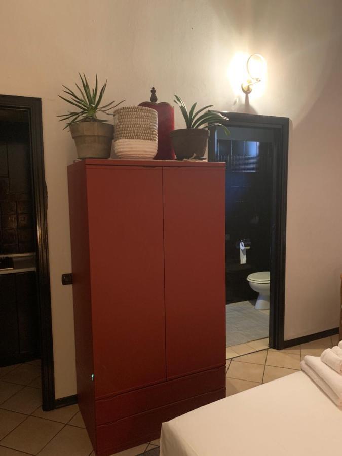 Mood-Garibaldi Apartment ปาเวีย ภายนอก รูปภาพ